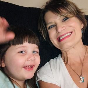 Meet your Posher, Sarahbeth